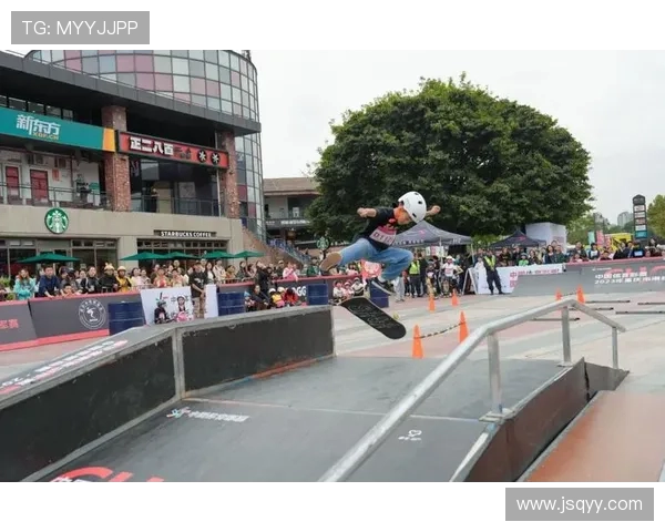 重庆滑板队的防反战术解析与实战应用探讨